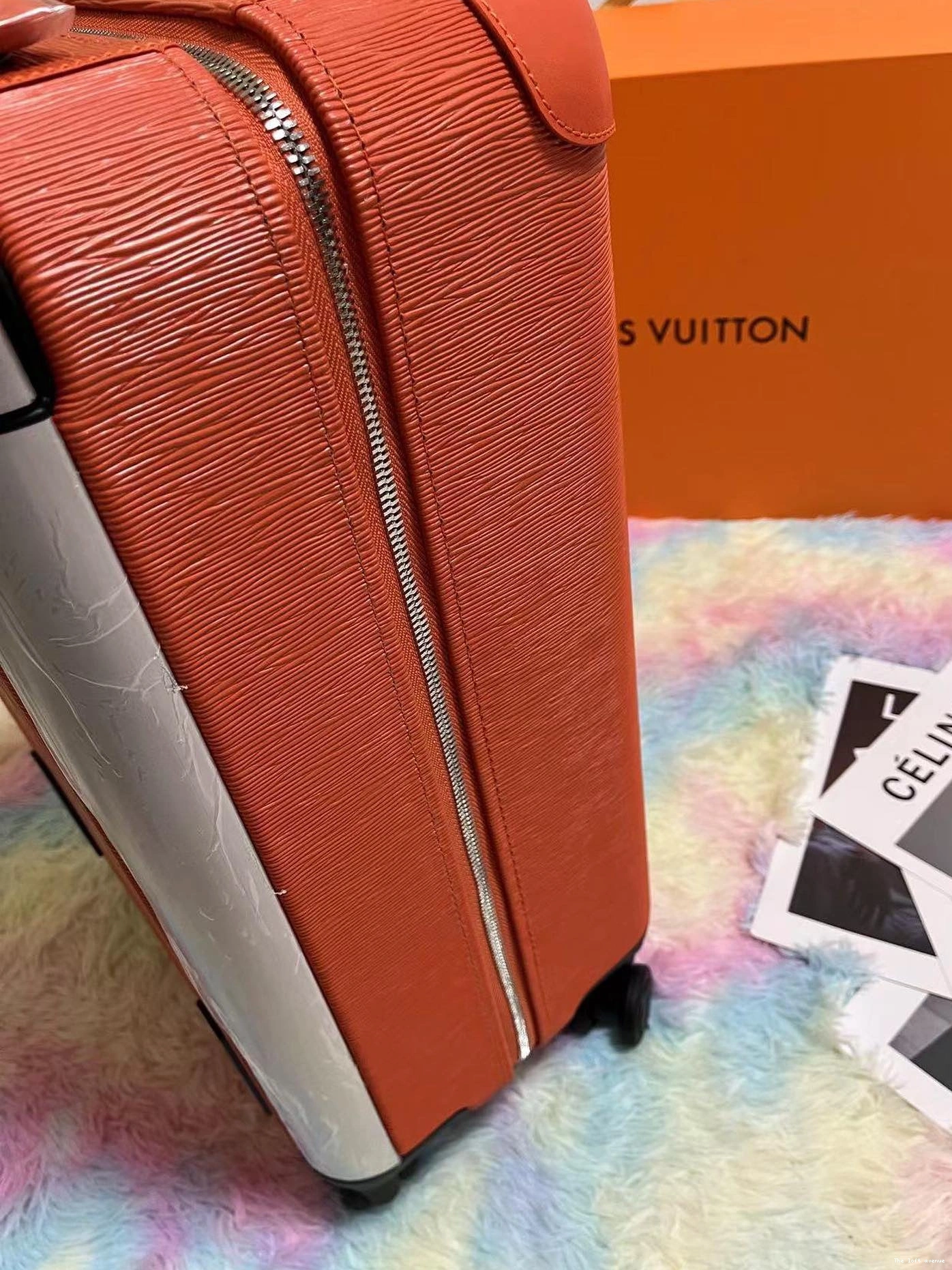 37L HORIZON CUSTOM ORANGE 55 CABIN SUITCASE 0824